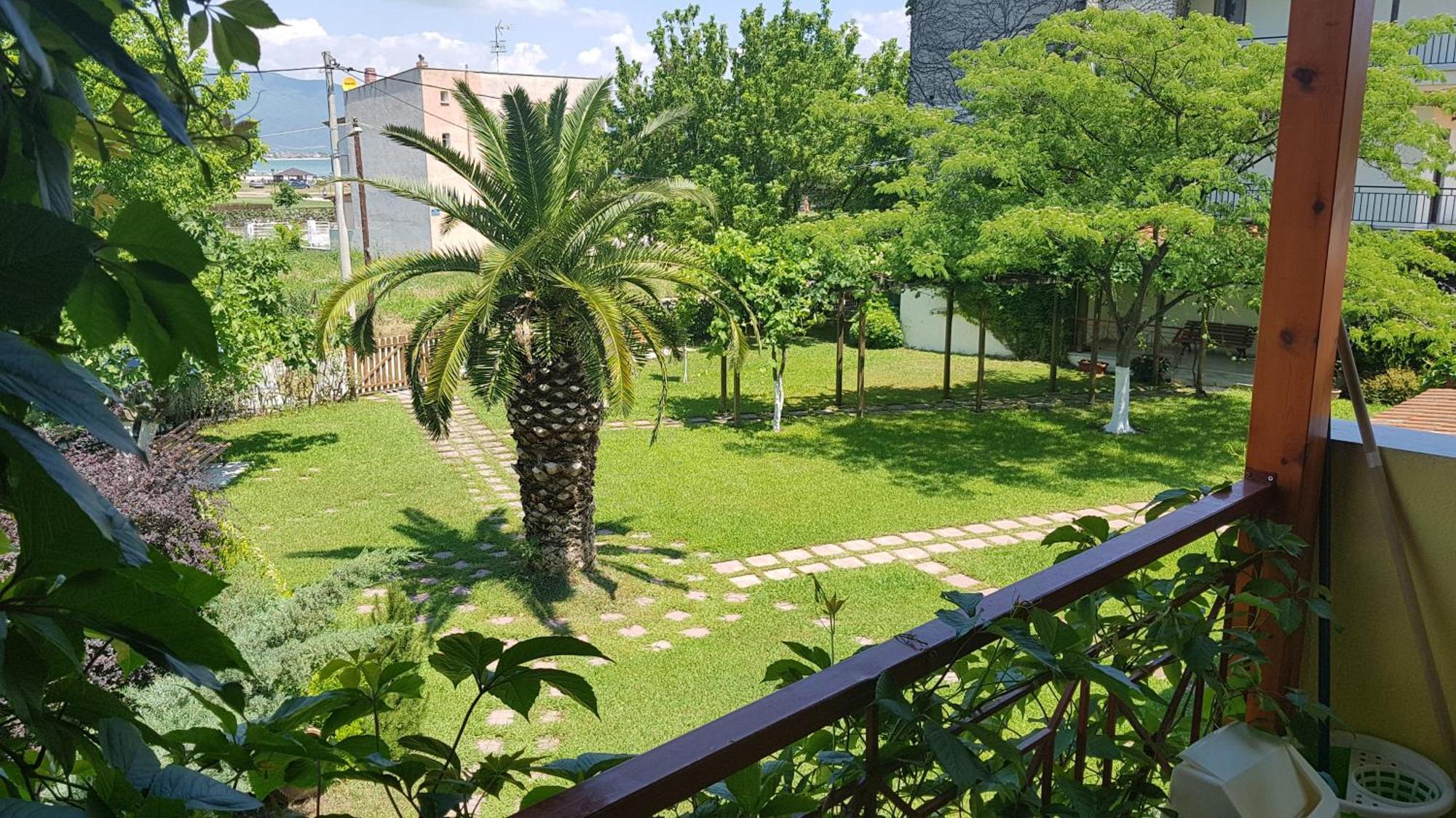 Lotos Apartments สตาวรอส ห้อง รูปภาพ