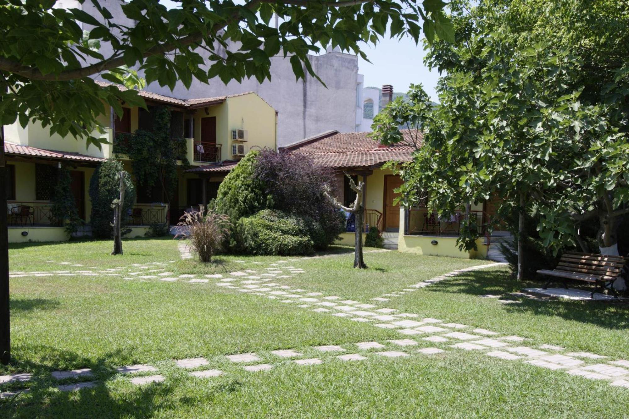 Lotos Apartments สตาวรอส ภายนอก รูปภาพ